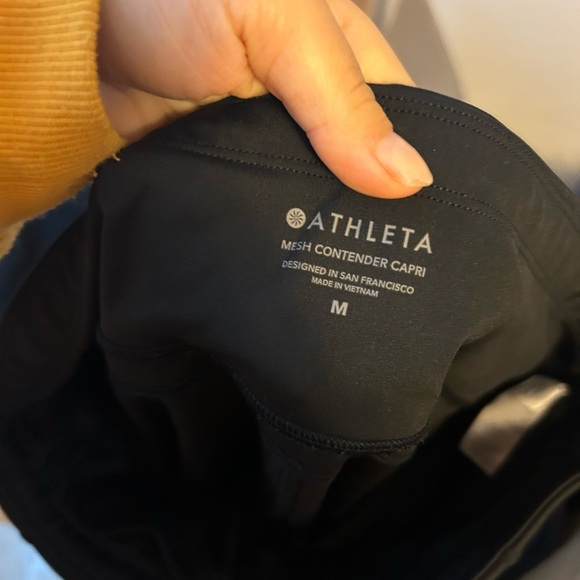 Athleta Black Mesh Contender Capris - Picture 4 of 7